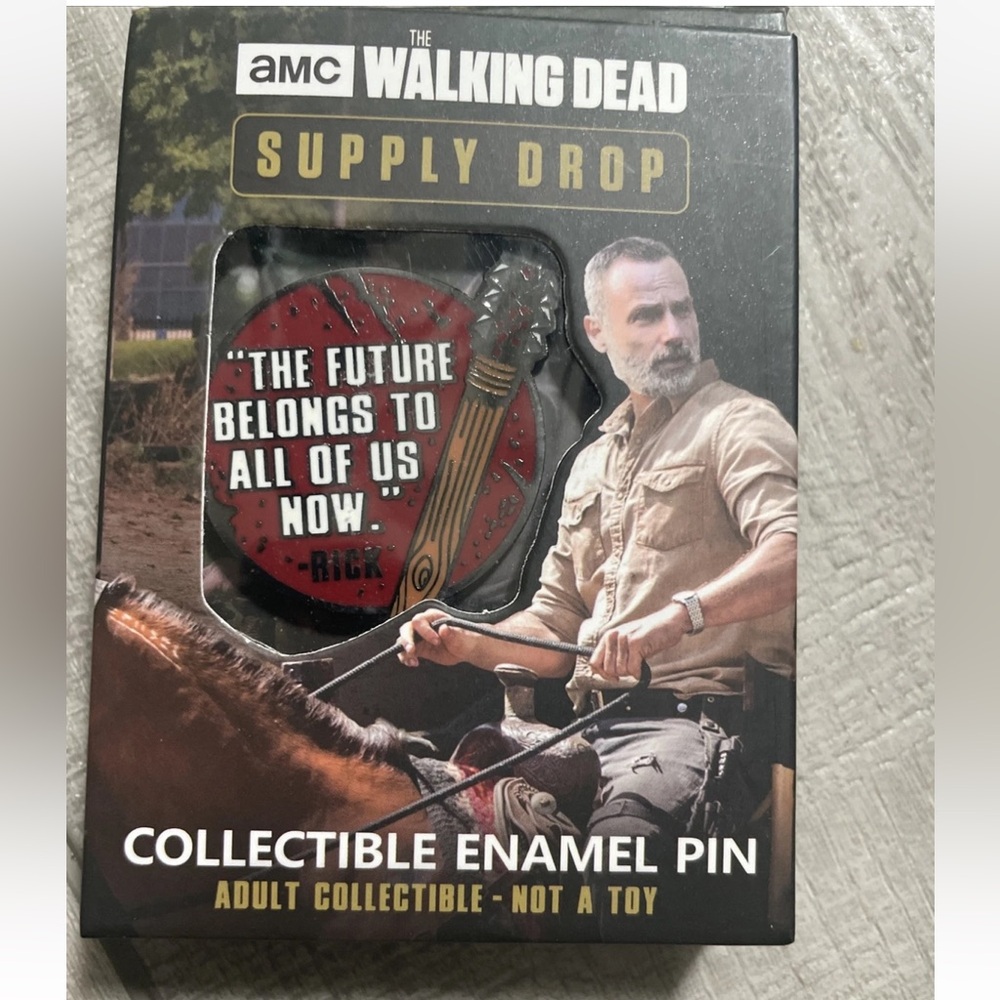 New The Walking Dead Supply Drop Collectible Enamel‎ Pin The Future Rick Grimes